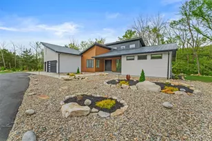 4513 Du Bourg Ln, Saint Louis, MO 63128 - Photo 3