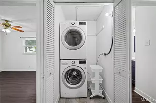 283 Ramsey Ln, Ballwin, MO 63021 - Photo 17