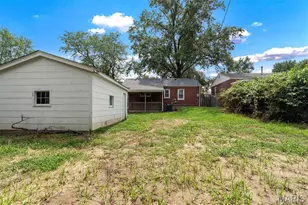 9107 Harold Dr, Berkeley, MO 63134 - Photo 21