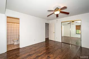 2812 Queen Bee Ln, Oakville, MO 63129 - Photo 21