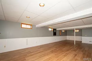 2812 Queen Bee Ln, Oakville, MO 63129 - Photo 39