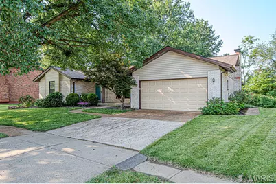 2812 Queen Bee Lane, Oakville, MO 63129 - Photo 3