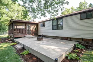 2812 Queen Bee Ln, Oakville, MO 63129 - Photo 53