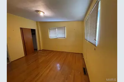 7222 Boellner Drive, Hazelwood, MO 63042 - Photo 17