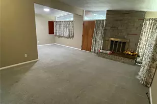 7222 Boellner Dr, Hazelwood, MO 63042 - Photo 3