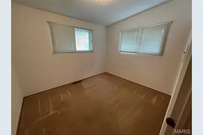 7222 Boellner Drive, Hazelwood, MO 63042 - Photo 7