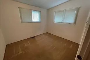 7222 Boellner Dr, Hazelwood, MO 63042 - Photo 7