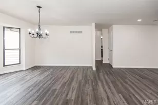 4315 Meadowgreen Estates Dr, Saint Louis, MO 63129 - Photo 25