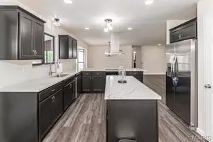 4315 Meadowgreen Estates Dr, Saint Louis, MO 63129 - Photo 35