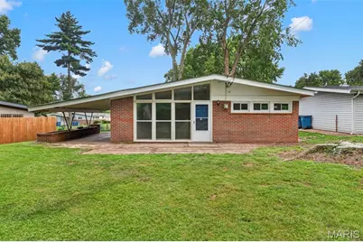 8401 Saint Olaf Drive, Berkeley, MO 63134 - Photo 1