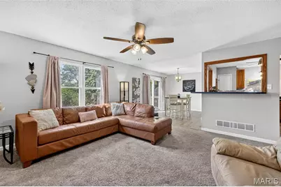 42 Bridgeport Drive, Saint Charles, MO 63304 - Photo 3