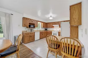 20125 Kenyon Ln, Lebanon, MO 65536 - Photo 7