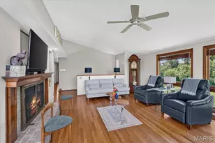 11728 Claychester Dr, Des Peres, MO 63131 - Photo 11