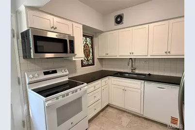 8722 Delmar Boulevard #1E, University City, MO 63124 - Photo 7