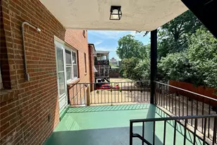 8722 Delmar Blvd, University City, MO 63124 - Photo 19