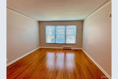 8722 Delmar Boulevard #1E, University City, MO 63124 - Photo 3