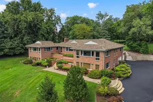 1757 Topping Rd, Town and Country, MO 63131 - Photo 3