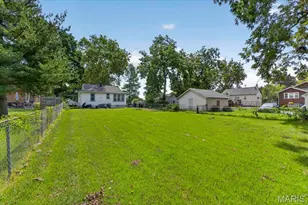 2407 Hood Ave, Overland, MO 63114 - Photo 31