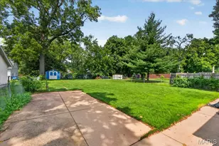 2407 Hood Ave, Overland, MO 63114 - Photo 29