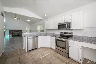 1501 Strawberry Glen Ct, Ballwin, MO 63021 - Photo 11