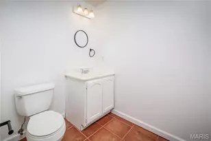 1501 Strawberry Glen Ct, Ballwin, MO 63021 - Photo 33