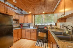 927 Trophy Woods Dr, Innsbrook, MO 63390 - Photo 11