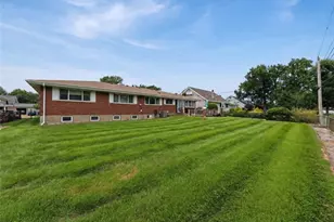 4150 Concord Oaks Dr, Saint Louis, MO 63128 - Photo 5
