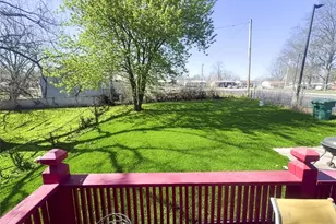 10225 Castle Dr, Saint Louis, MO 63136 - Photo 21