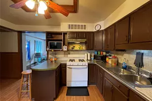 3519 St Blase Ln, Saint Ann, MO 63074 - Photo 9