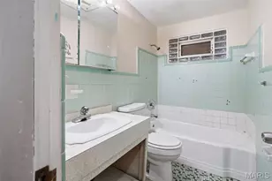8443 Engler Ave, Saint Louis, MO 63114 - Photo 15