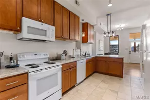 922 Allen Ave, Saint Louis, MO 63104 - Photo 17