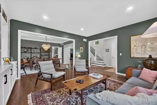 366 W Point Ct, Saint Louis, MO 63130 - Photo 9