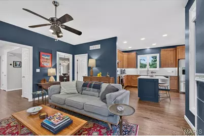 366 W Point Court, Saint Louis, MO 63130 - Photo 17