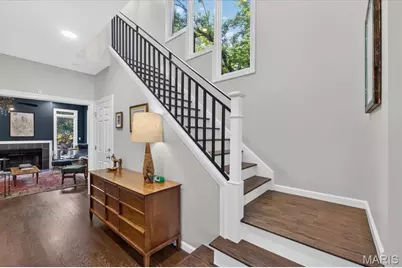 366 W Point Court, Saint Louis, MO 63130 - Photo 5