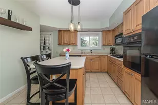 9327 Ewers Dr, Crestwood, MO 63126 - Photo 9