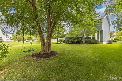 219 Cheval Square Drive, Chesterfield, MO 63005 - Photo 35