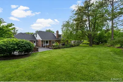 406 Magna Carta Drive, Creve Coeur, MO 63141 - Photo 33