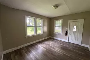423 Fork Dr, Saint Louis, MO 63137 - Photo 7