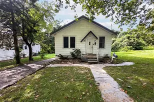 423 Fork Dr, Saint Louis, MO 63137 - Photo 3