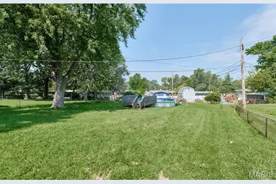 195 Grenoble Lane, Florissant, MO 63033 - Photo 37