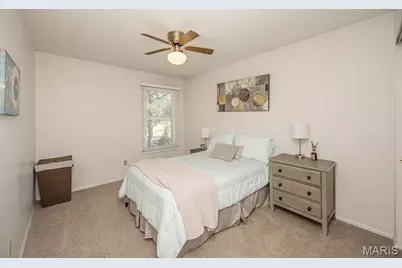 15706 Heathercroft Drive, Chesterfield, MO 63017 - Photo 41