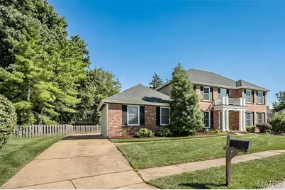 15706 Heathercroft Drive, Chesterfield, MO 63017 - Photo 3