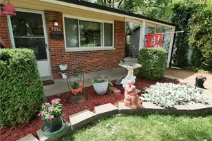 2020 Yaqui Dr, Florissant, MO 63031 - Photo 9