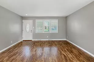 9775 Radio Dr, Saint Louis, MO 63123 - Photo 7