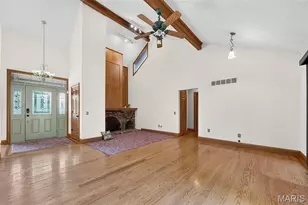 1028 Monfort Ct, Lake Saint Louis, MO 63367 - Photo 9