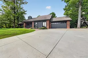 1028 Monfort Ct, Lake Saint Louis, MO 63367 - Photo 3