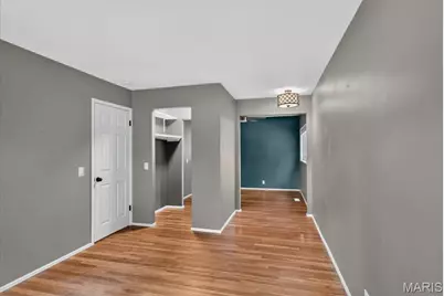 2952 New Castle Drive, Florissant, MO 63033 - Photo 15
