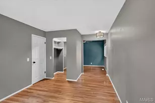 2952 New Castle Dr, Florissant, MO 63033 - Photo 15