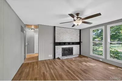 2952 New Castle Drive, Florissant, MO 63033 - Photo 13