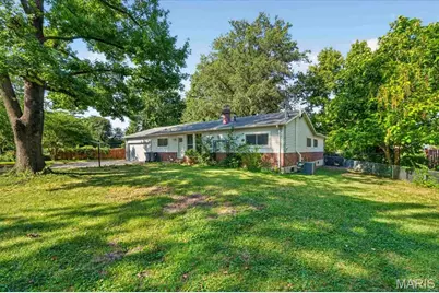 2952 New Castle Drive, Florissant, MO 63033 - Photo 29